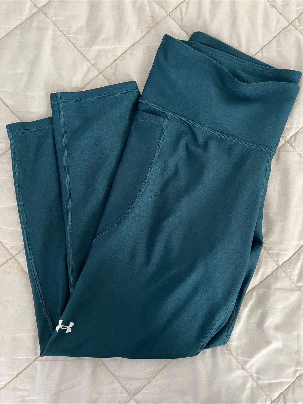 Under Armour Heat Gear teal capri length compression pants xl